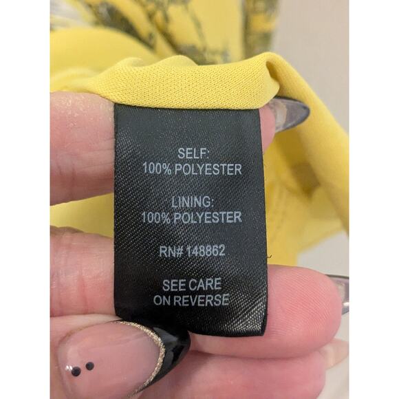 Torrid Butter Yellow Floral Midi Length Wrap Dress Short Sleeves Womens Size 20 - Picture 7 of 8